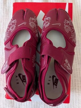 Nike Air Rift Leather Team Red Botanical Tabi Sneakers